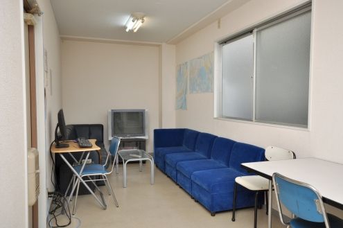 シェア住居のラウンジの様子。（id:15258,ラウンジ）