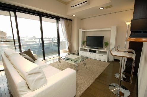 シェア住居のラウンジ。（id:11795,リビング）