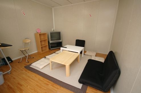 シェア住居のラウンジ。（id:9752,ラウンジ）
