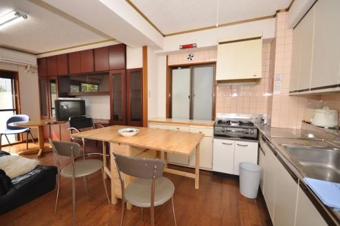 シェア住居のラウンジの様子。（id:20743,ラウンジ）
