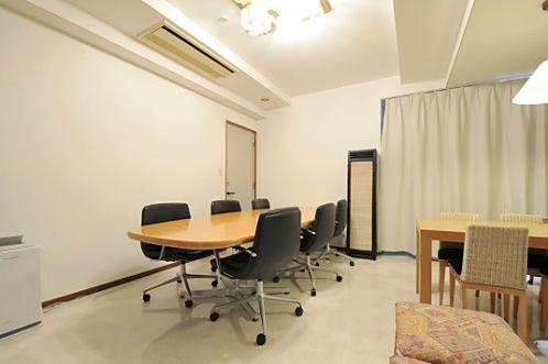 リビングの様子。SOHO利用者の方がミーティングスペースとしても利用されます。(id:49565,リビング) リビングの様子。SOHO利用者の方がミーティングスペースとしても利用されます。(id:49565,リビング)