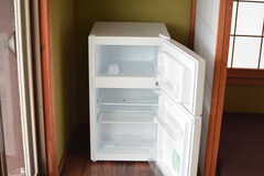 冷蔵庫の様子。（201号室）(2021-07-15,専有部,ROOM,2F)