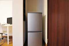 冷蔵庫は備え付きです。（101号室）(2012-05-21,専有部,ROOM,1F)