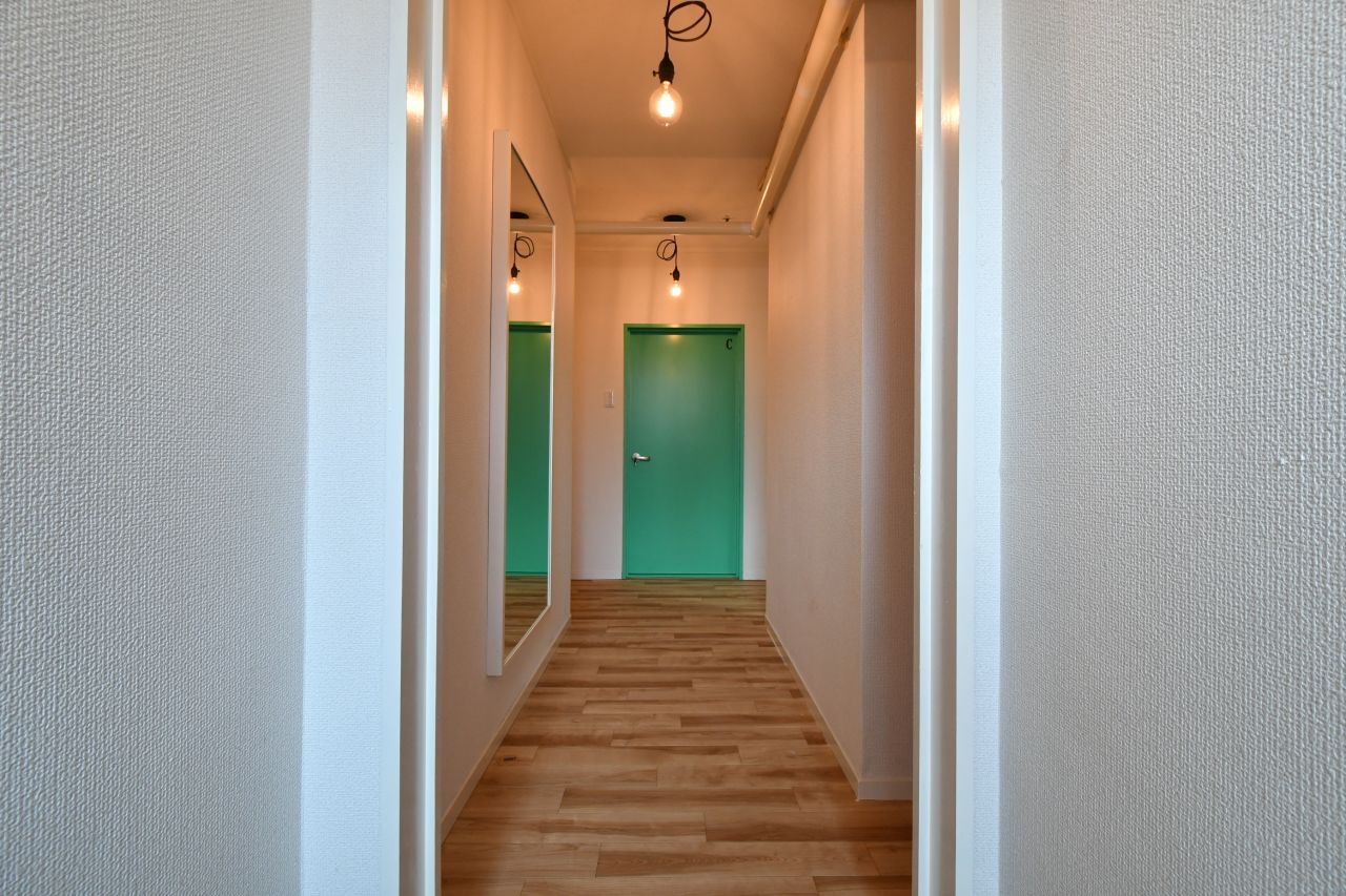 玄関から見た内部の様子。(2020-06-18,周辺環境,ENTRANCE,3F)