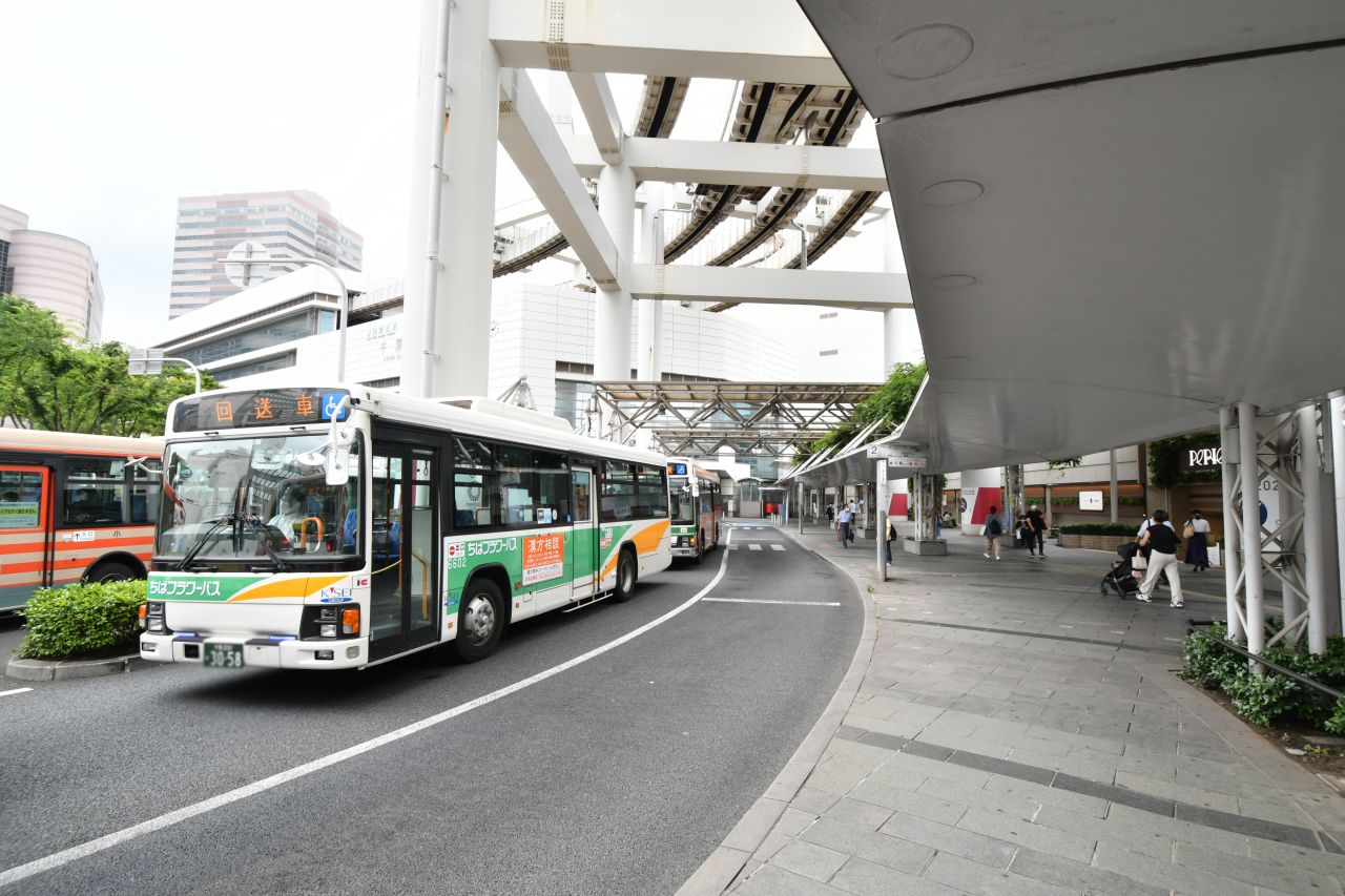 各線・千葉駅前のバスターミナルの様子。(2020-06-18,共用部,ENVIRONMENT,1F)