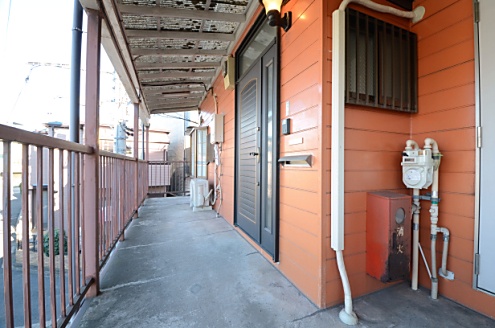 正面玄関の様子。(2016-01-25,周辺環境,ENTRANCE,2F)
