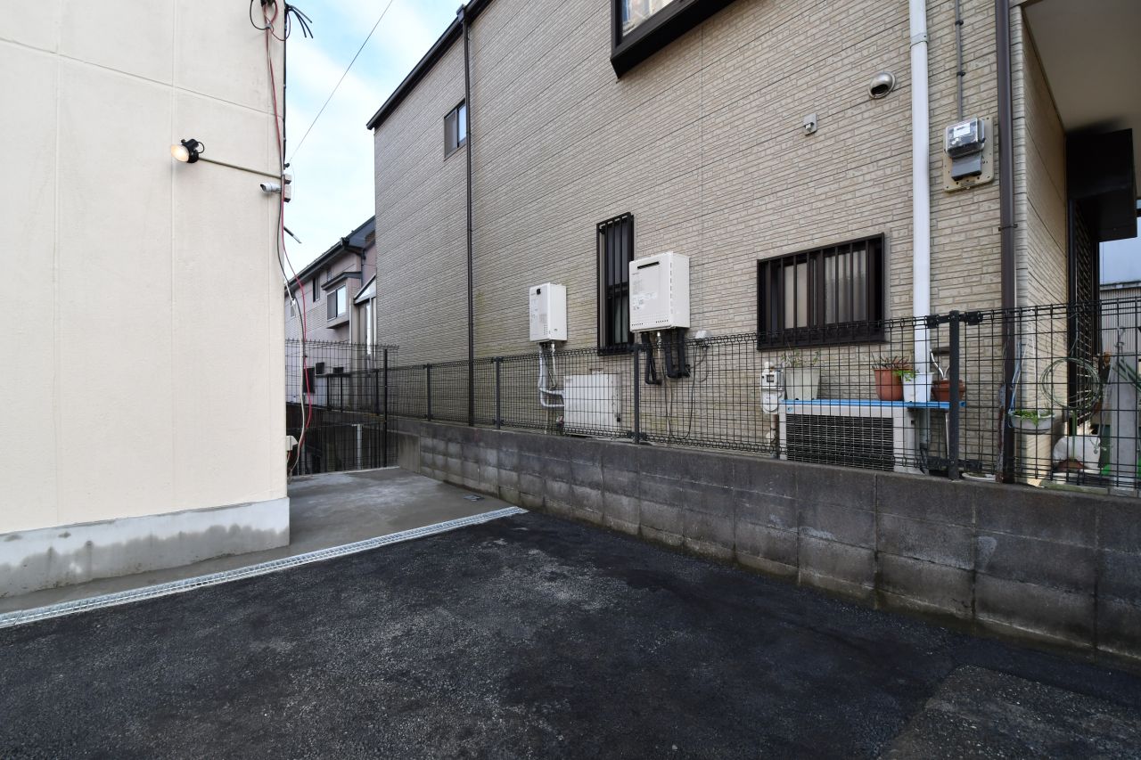 駐輪場の様子。(2017-03-23,共用部,GARAGE,1F)