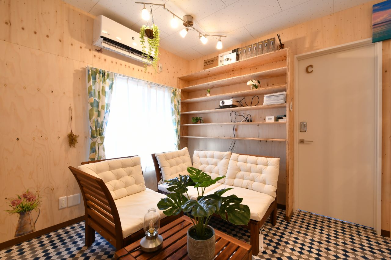 ソファスペースの様子2。(2022-01-07,共用部,LIVINGROOM,1F)