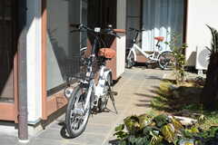 共用自転車が2台使えます。(2022-02-24,共用部,GARAGE,1F)