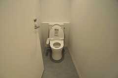 ウォシュレット付きトイレの様子。(2014-02-18,共用部,TOILET,1F)