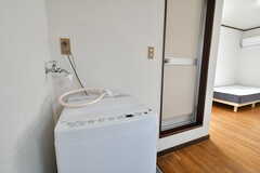 専有部の洗濯機。（202号室）(2023-03-14,専有部,ROOM,2F)
