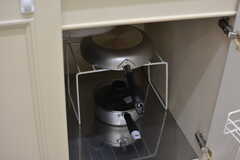 鍋類はシンク下に収納されています。(2020-01-27,共用部,KITCHEN,1F)