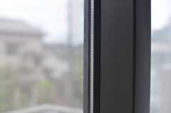 窓はペアガラスです。（202号室）(2013-07-30,共用部,BATH,2F)