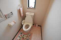 トイレはウォシュレット付きです。(2014-02-19,共用部,TOILET,2F)