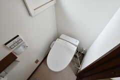 女性専用のトイレ。ウォシュレット付きです。(2022-04-27,共用部,TOILET,1F)