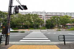 神戸新交通ポートアイランド線・みなとじま駅の目の前がマンションの敷地です。(2020-02-12,共用部,ENVIRONMENT,1F)