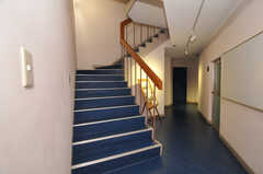 階段の様子。(2010-10-15,共用部,OTHER,1F)