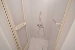 シャワールームの様子。（204号室）(2022-06-11,専有部,ROOM,2F)