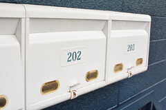 部屋ごとに設けられた郵便受けの様子。(2022-09-02,周辺環境,ENTRANCE,2F)