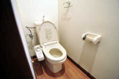ウォシュレット付きトイレの様子。(2011-12-02,共用部,TOILET,3F)