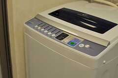 洗濯機の様子。(2013-08-22,共用部,LAUNDRY,1F)
