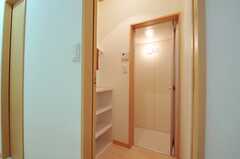 シャワールームの脱衣室。(2013-07-18,共用部,BATH,1F)