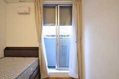 窓には防音シャッターが付いています。（107号室）(2014-10-08,専有部,ROOM,1F)