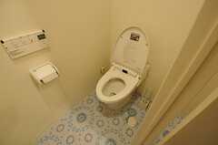 トイレはウォシュレット付きです。(2013-10-28,共用部,OTHER,1F)