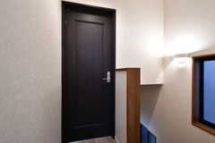 専有部のドア。（302号室）(2021-10-08,専有部,ROOM,3F)