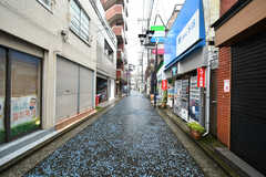 JR・石川町駅前から続く商店街。(2020-06-22,共用部,ENVIRONMENT,1F)