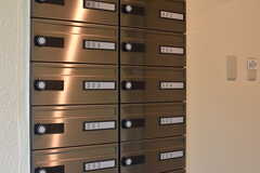 郵便受けは部屋ごとに用意されています。(2017-12-20,周辺環境,ENTRANCE,1F)