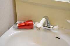 洗面台はシャワー水栓です。(2014-01-14,共用部,OTHER,1F)