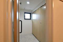 トイレの様子。2室並んでいます。(2020-03-02,共用部,TOILET,2F)