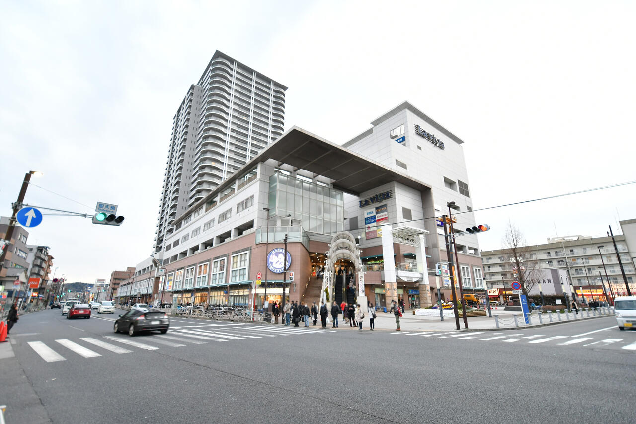 新杉田駅直結のショッピングビルの様子。|1F 周辺環境