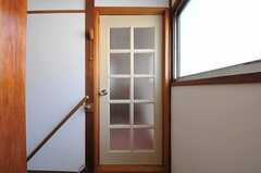 専有部のドアの様子。（202号室）(2013-03-04,専有部,ROOM,2F)