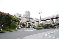 各線・東戸塚駅前の様子2。(2015-11-09,共用部,ENVIRONMENT,1F)