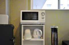 電子レンジや湯沸かし器もあります。(2011-03-04,共用部,OTHER,3F)