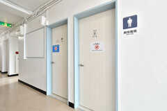 男性用シャワールームのドア。(2021-05-26,共用部,BATH,5F)