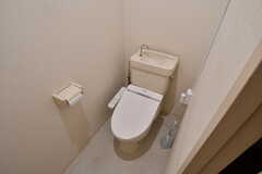 シアタールームのトイレ。ウォシュレット付きです。(2020-06-11,共用部,TOILET,1F)