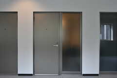 専有部のドア。（107号室）(2023-04-14,専有部,ROOM,1F)