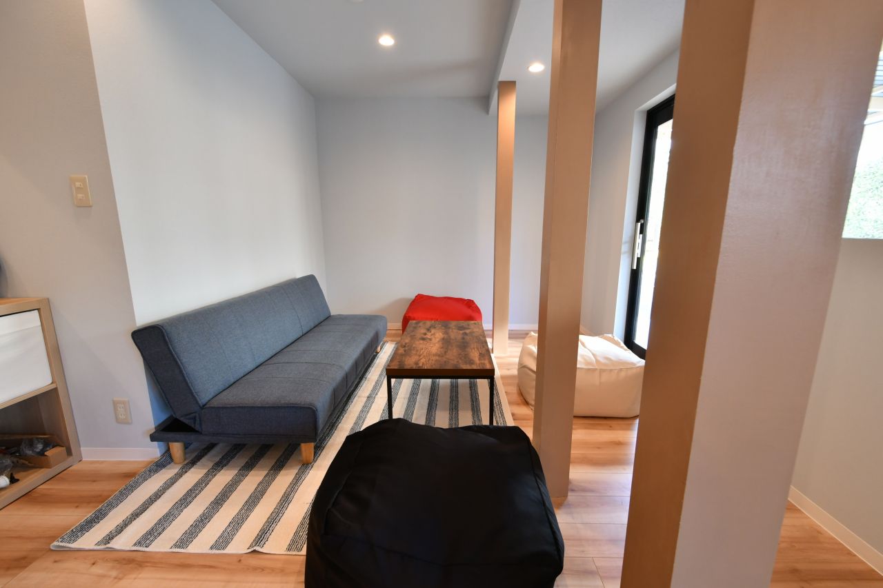 ソファスペースの様子。(2018-12-05,共用部,LIVINGROOM,1F)