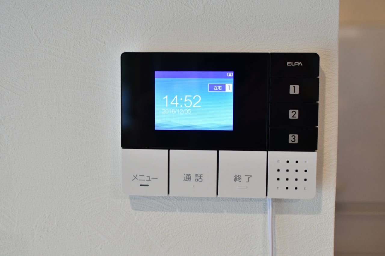 カメラ付きインターホンの受信機。(2018-12-05,共用部,OTHER,1F)