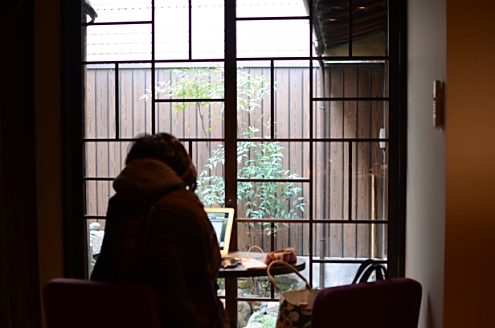 仕事や読書をするのにちょうど良さそう。(2014-04-08,共用部,OTHER,1F)