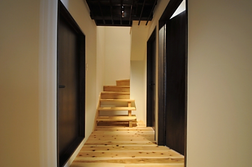  階段の様子。 (2014-03-04,共用部,OTHER,1F)