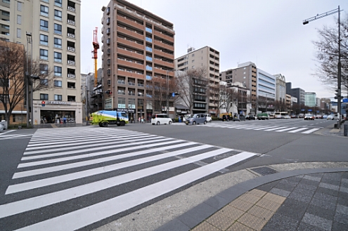 シェアハウスから駅への道のりは大通りです。 (2014-03-04,共用部,ENVIRONMENT,1F)