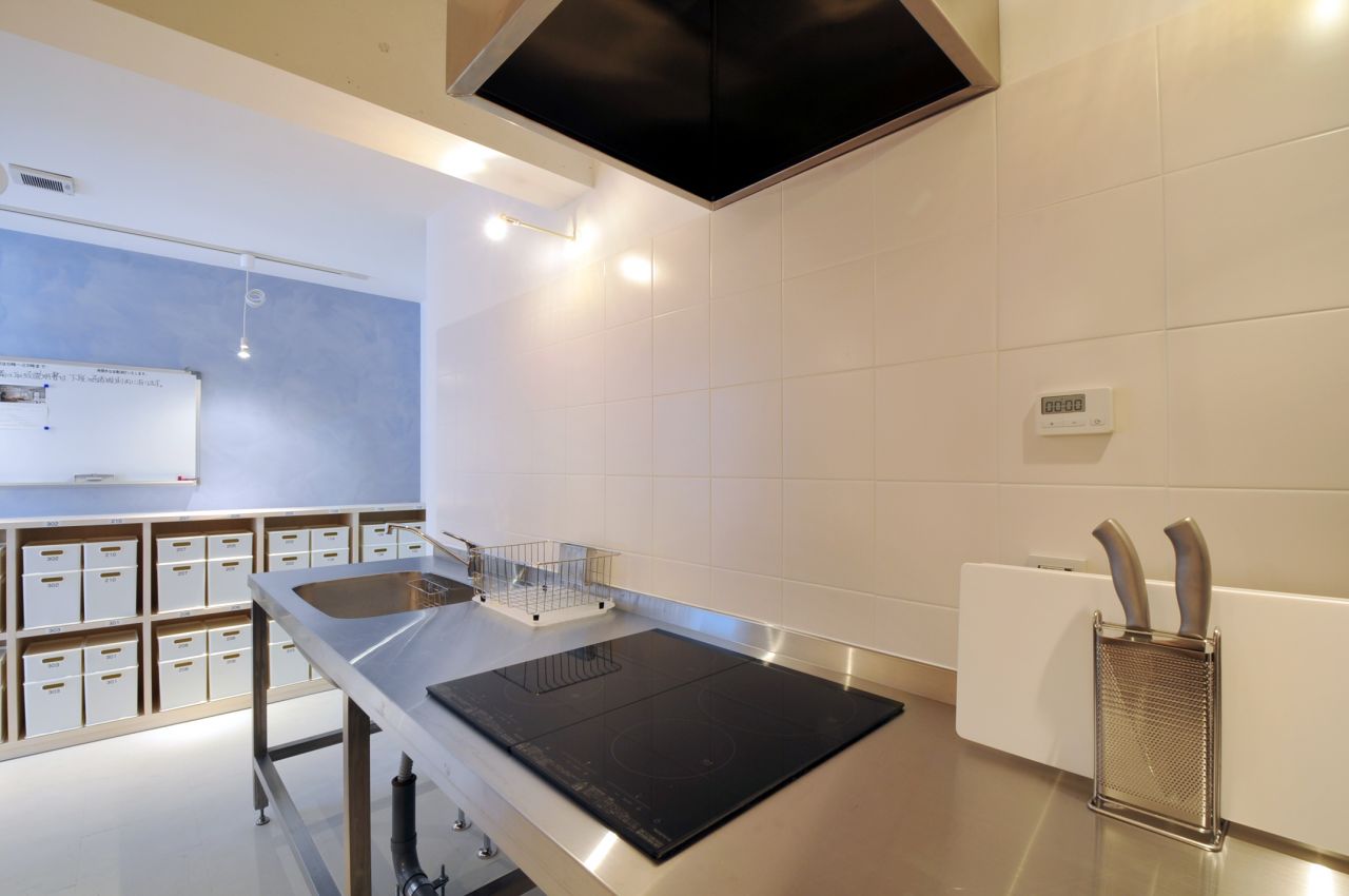 IHコンロの様子。(2011-12-21,共用部,KITCHEN,1F)
