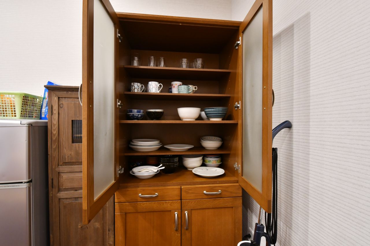 食器棚の様子。(2021-07-07,共用部,KITCHEN,3F)