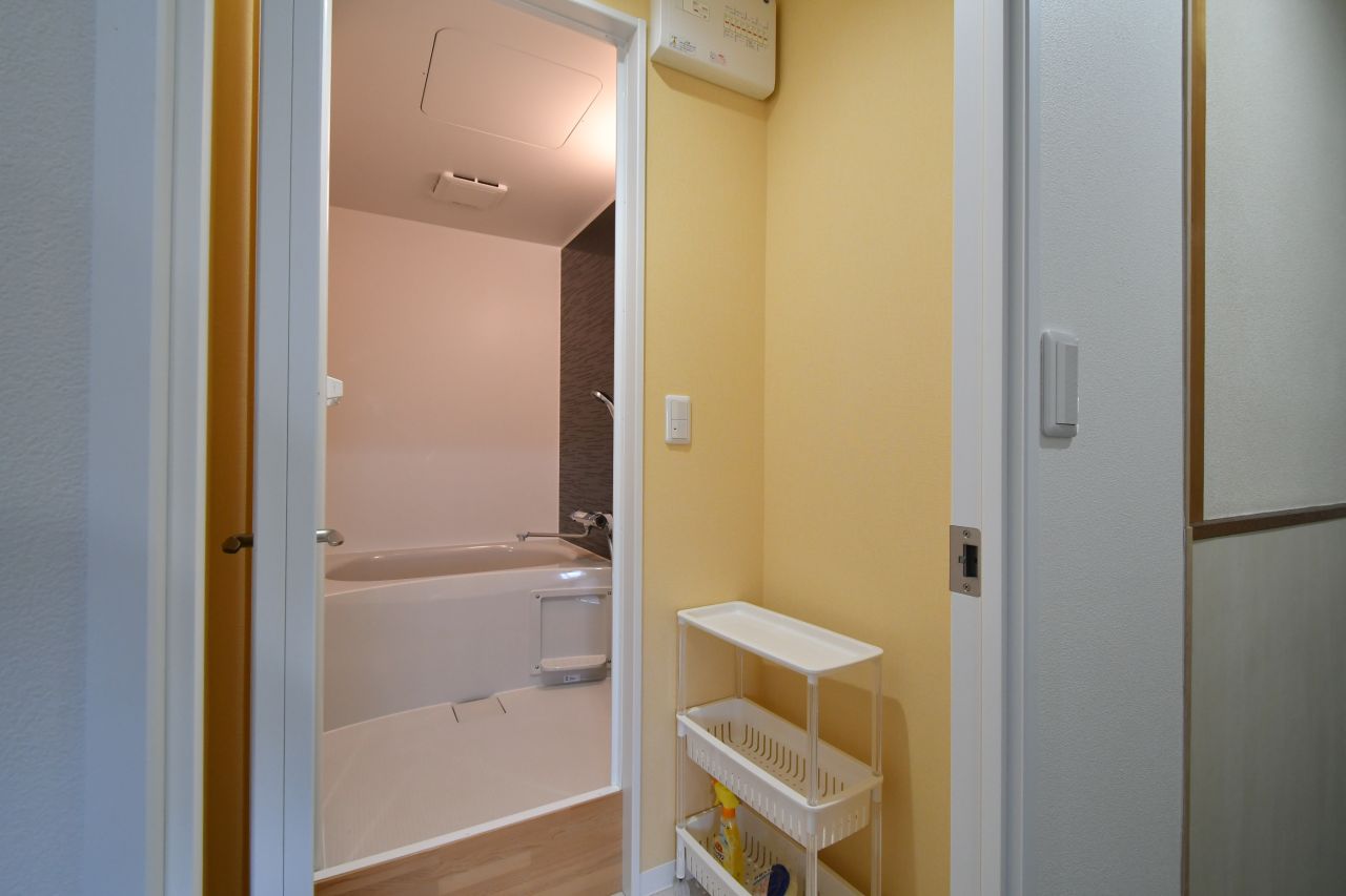 女性専用バスルームの脱衣室。(2020-03-05,共用部,BATH,2F)