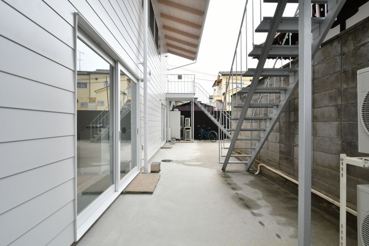 建物の表側の様子。(2019-04-24,共用部,OTHER,1F)