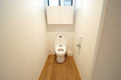 トイレはウォシュレット付きです。(2014-02-03,共用部,TOILET,2F)